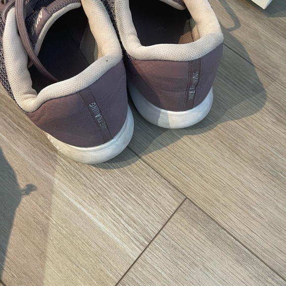 Great quality running shoes - Picture 3 of 4